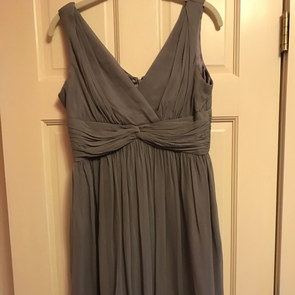 Donna Morgan size 6 grey dress